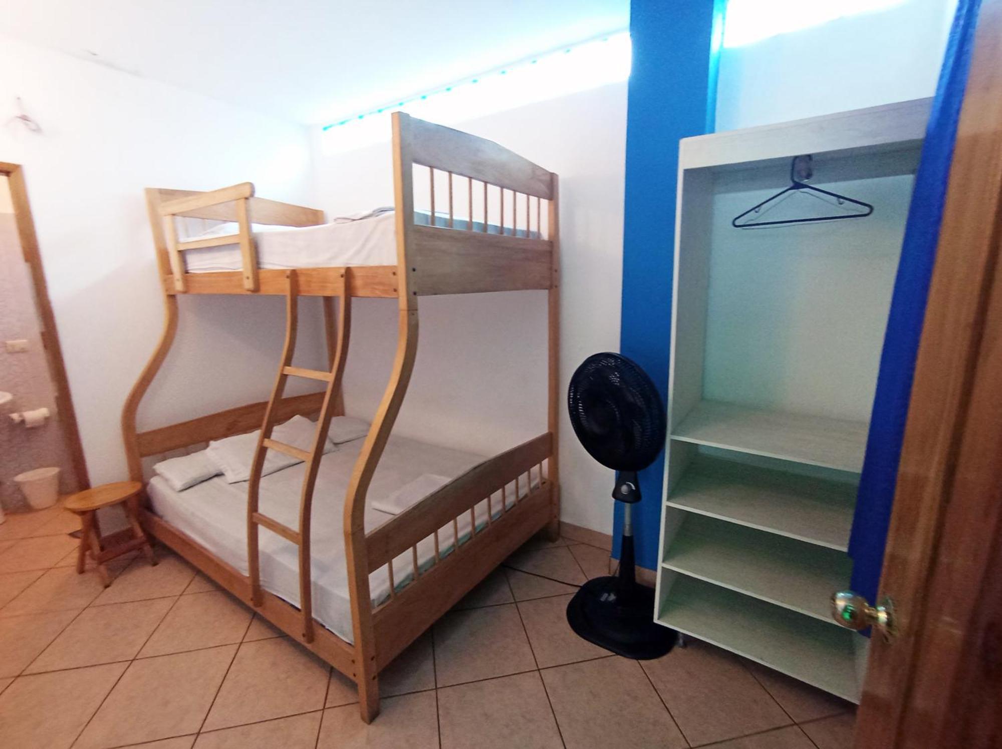 Hostal Yaku Montañita 外观 照片