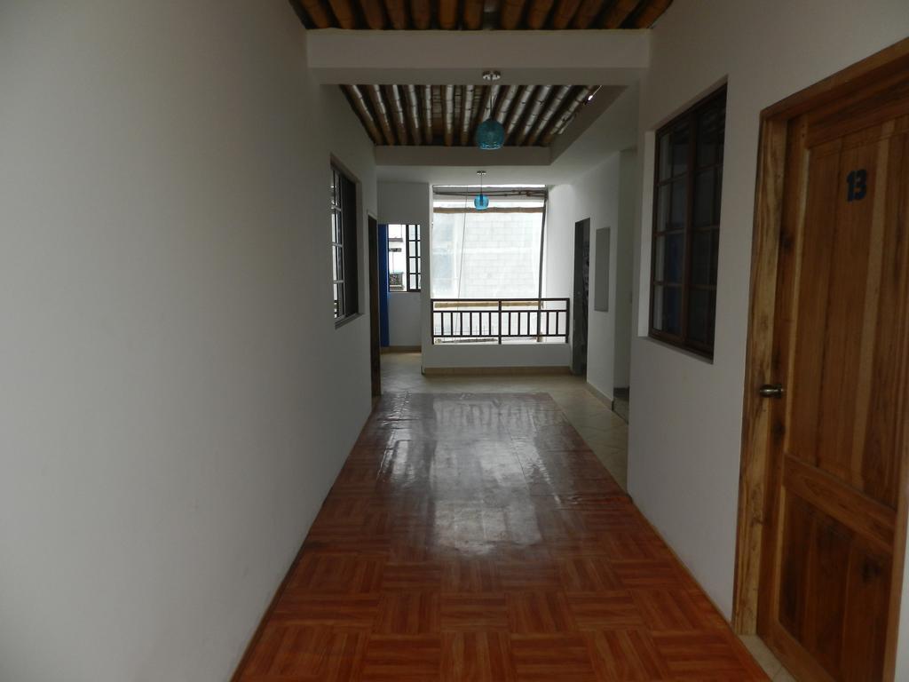 Hostal Yaku Montañita 外观 照片