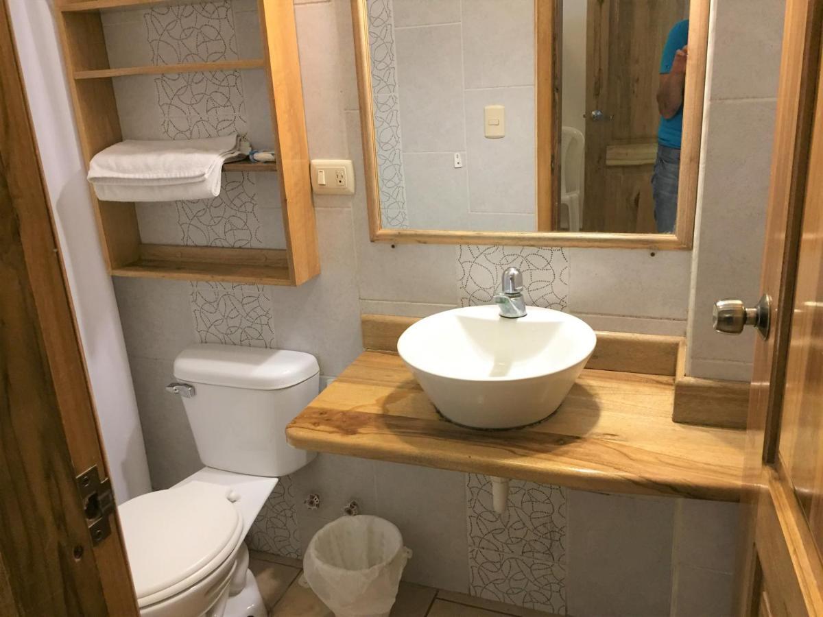 Hostal Yaku Montañita 外观 照片